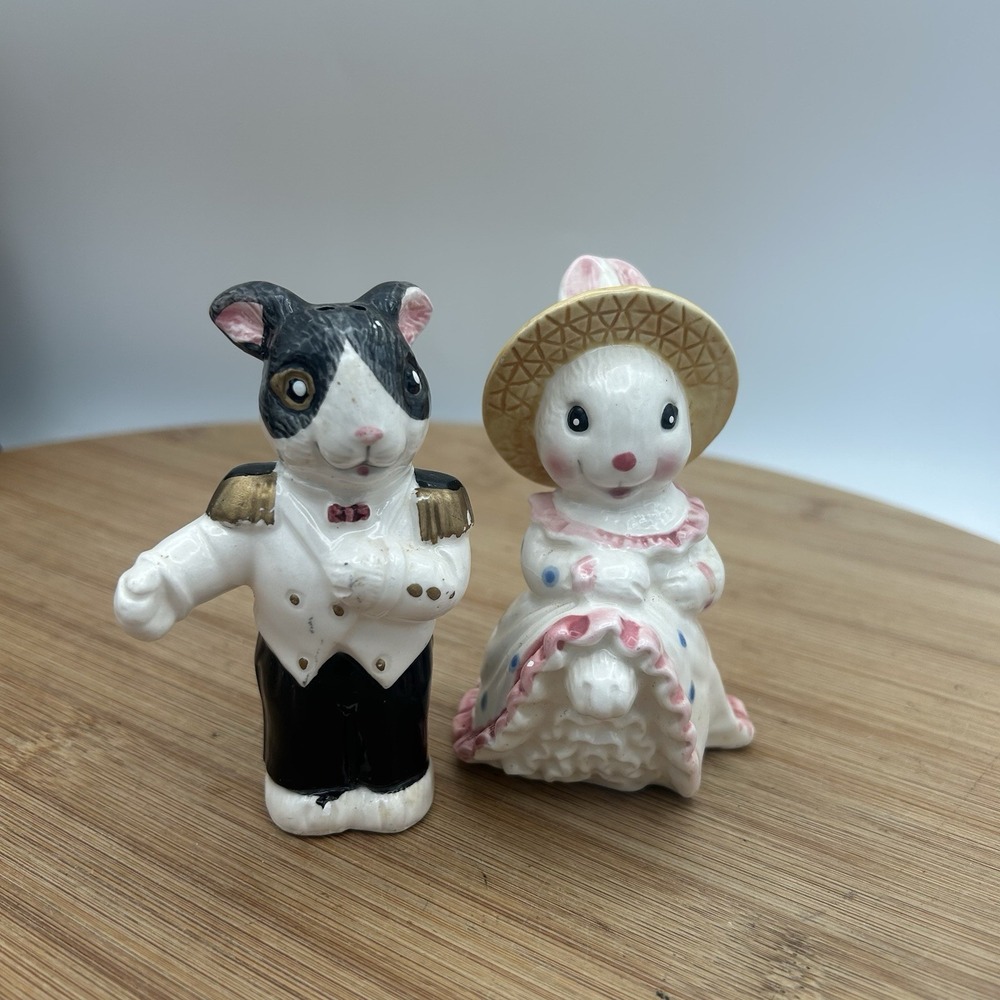 Omnibus Fitz & Floyd Vase Bunny‎ Rabbit Couple Easter Finery Korea Spring Whimsy